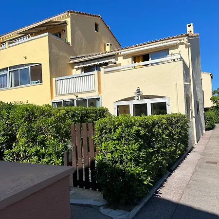 Petit Jardin, Piscine Apartamento Cogolin